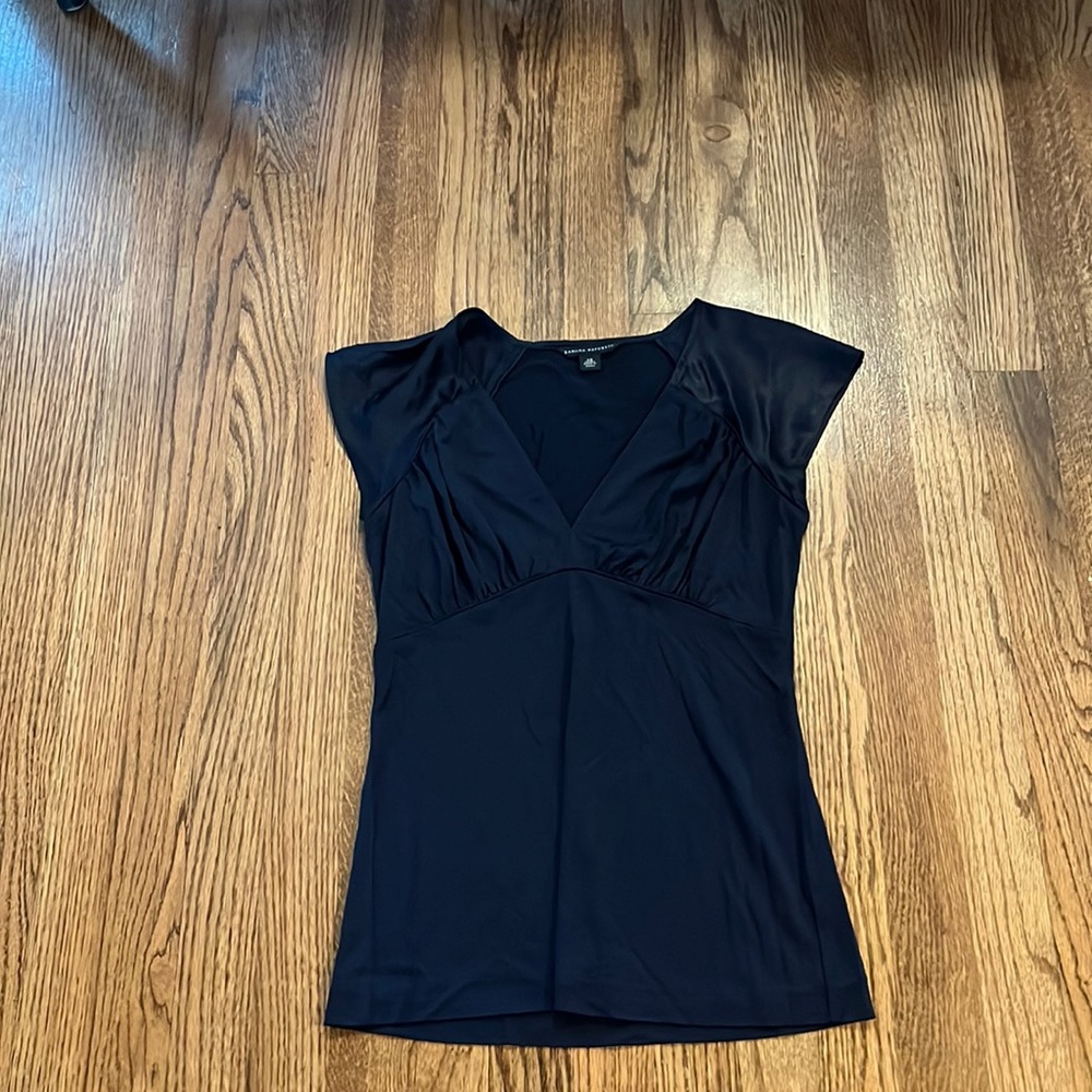 Banana Republic Dressy T-shirt with silky sleeves Navy XS